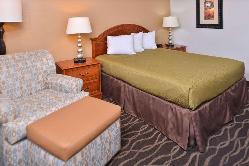 חדר משפחתי, Hvar