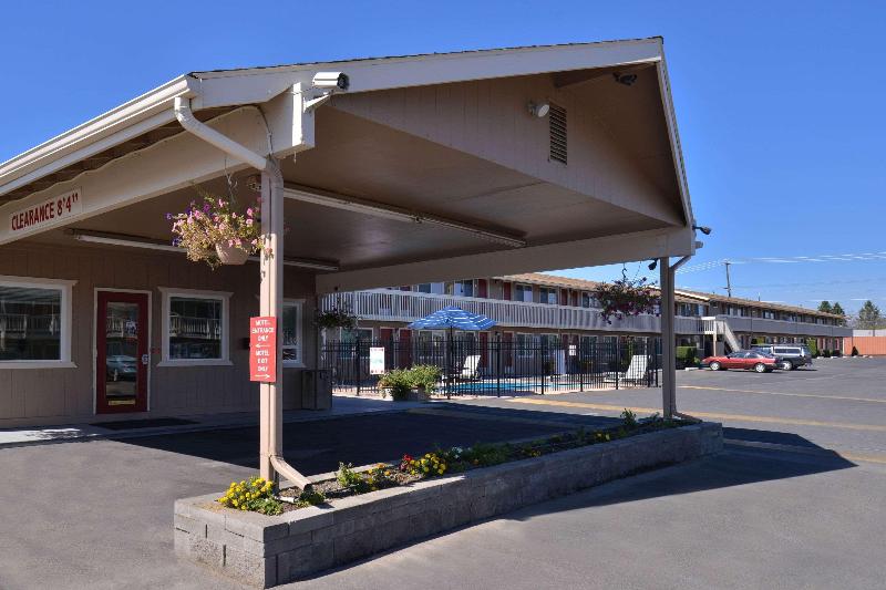 חדר משפחתי, Hvar