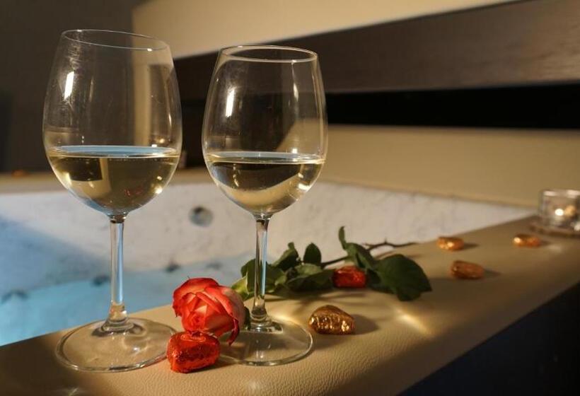 סוויטה עם ג'קוזי, Il Cantuccio Suite