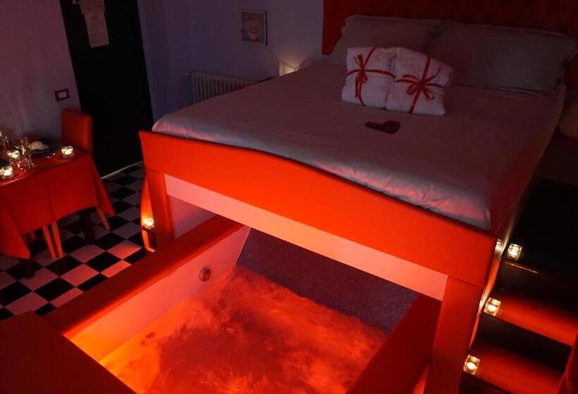 סוויטה עם ג'קוזי, Il Cantuccio Suite