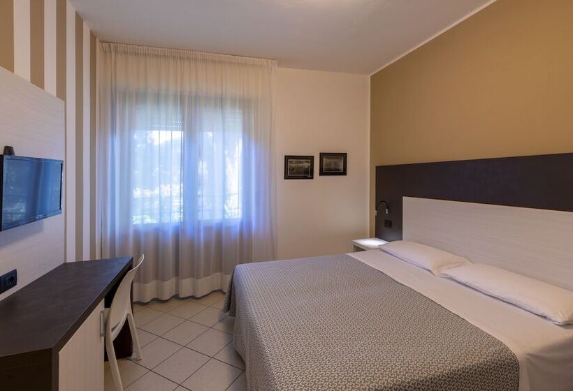 غرفة قياسية, La Tavernetta