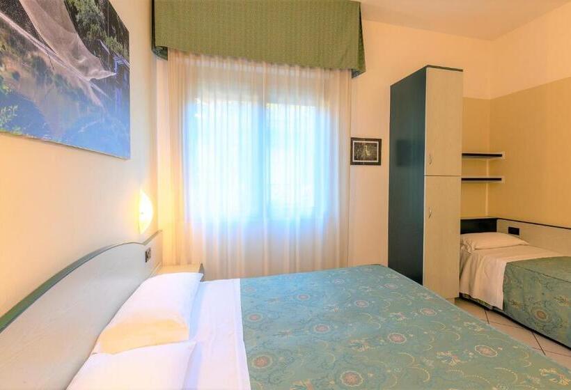 חדר סטנדרט לשלושה, La Tavernetta