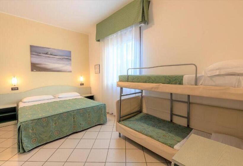 חדר סטנדרט לארבעה, La Tavernetta