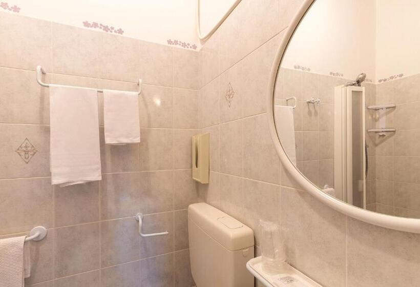 غرفة أساسية, La Tavernetta