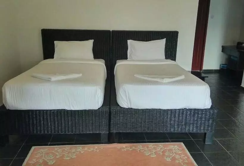 Villa 1 Makuuhuone, Sari Pacifica Resort & Spa Sibu Island