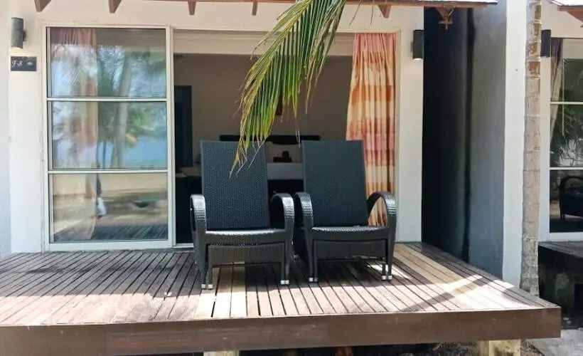 Villa 1 Makuuhuone Merinäkymä, Sari Pacifica Resort & Spa Sibu Island