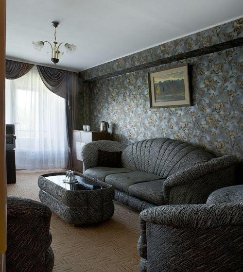 اتاق لوکس, Talsi