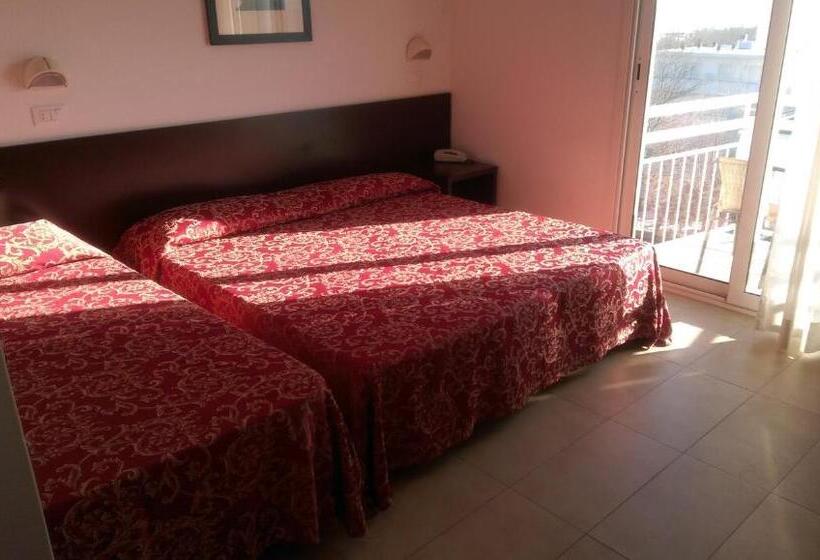 スタンダードトリプルルーム, Union