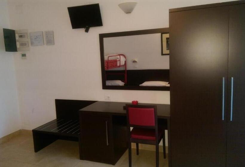 スタンダード4人部屋, Union