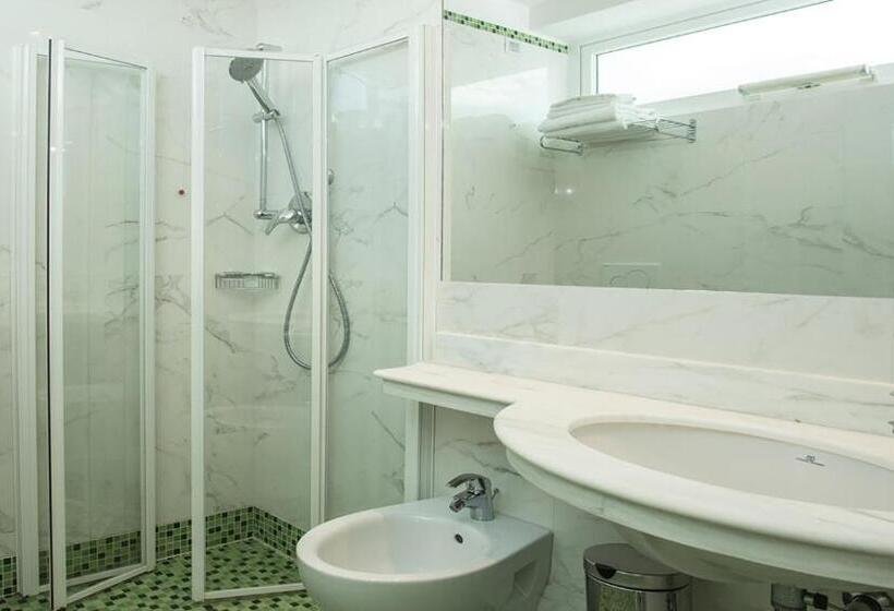 اتاق استاندارد, Wivien