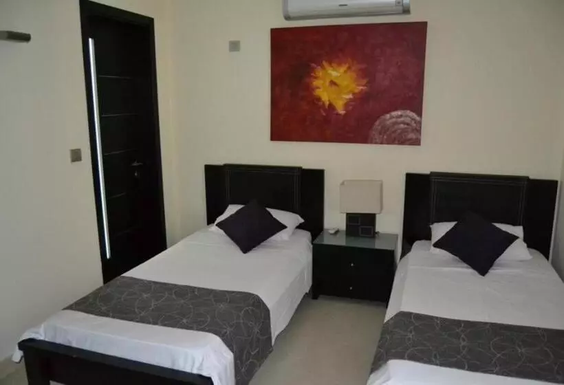 3 Bedroom Deluxe Apartment Sea View, Pebbles Boutique Apart
