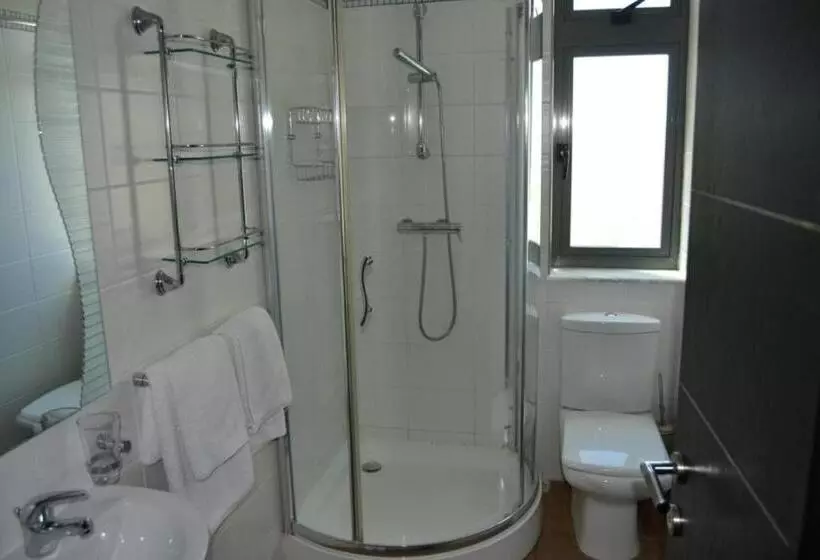 3 Bedroom Deluxe Apartment Sea View, Pebbles Boutique Apart