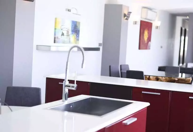 1 Bedroom Penthouse Apartment