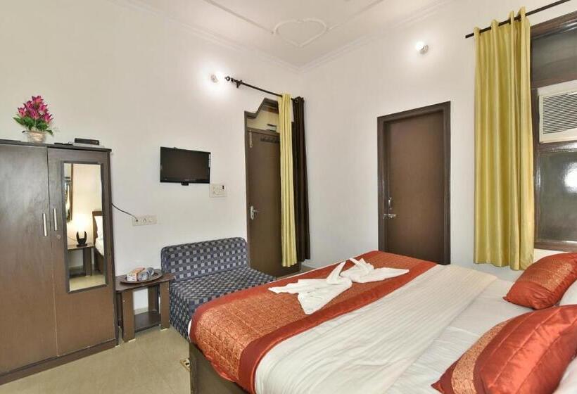 Deluxe Room, Sham Villa