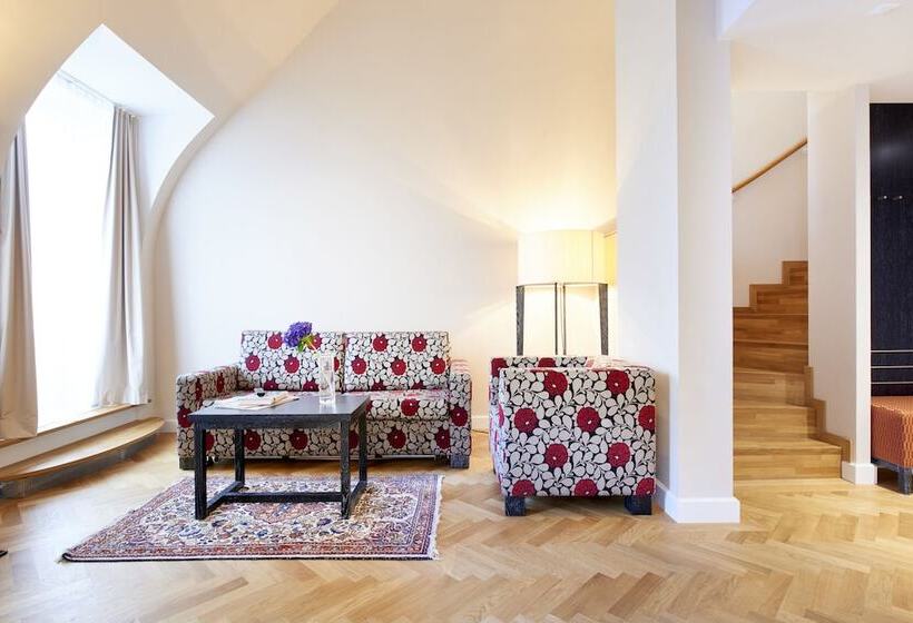 1 Bedroom Penthouse Apartment, Singerstrasse 21 25 Aparthotel 350m Next To St Stephen S Square