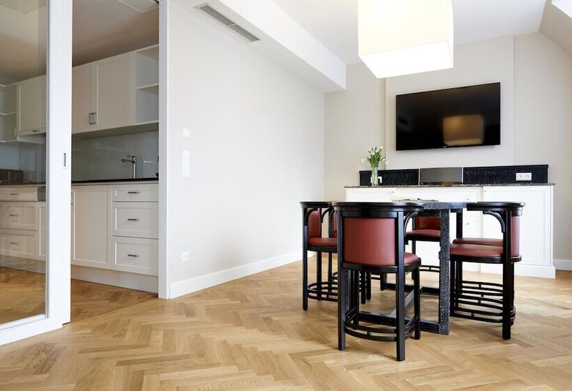 1 Bedroom Penthouse Apartment, Singerstrasse 21 25 Aparthotel 350m Next To St Stephen S Square