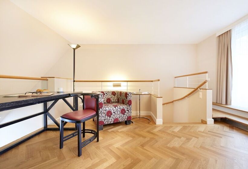 1 Bedroom Penthouse Apartment, Singerstrasse 21 25 Aparthotel 350m Next To St Stephen S Square