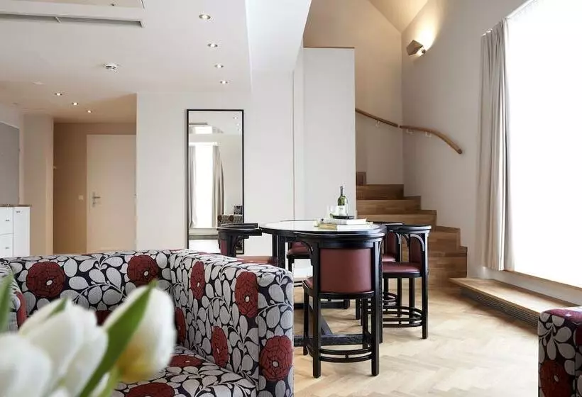 1 Bedroom Penthouse Apartment, Singerstrasse 21 25 Aparthotel 350m Next To St Stephen S Square