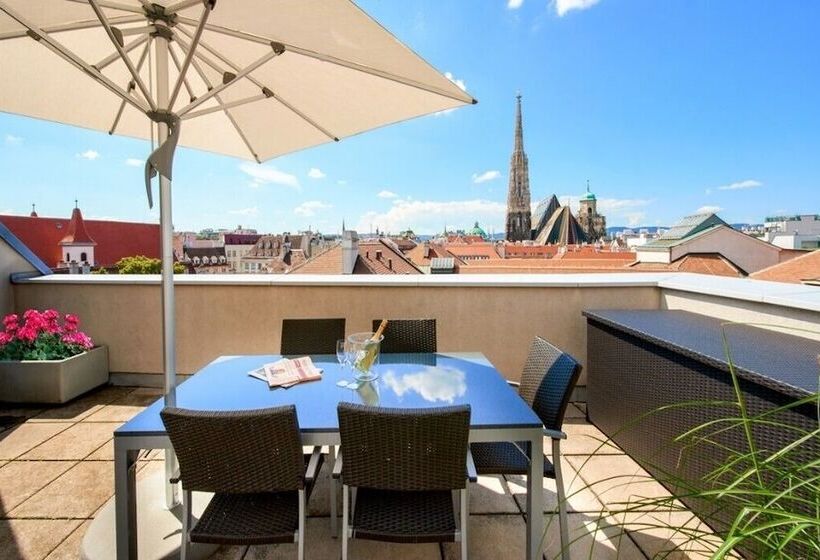 1 Bedroom Penthouse Apartment, Singerstrasse 21 25 Aparthotel 350m Next To St Stephen S Square