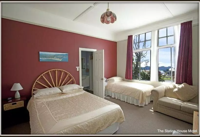 Basic-studio, The Station House Motel