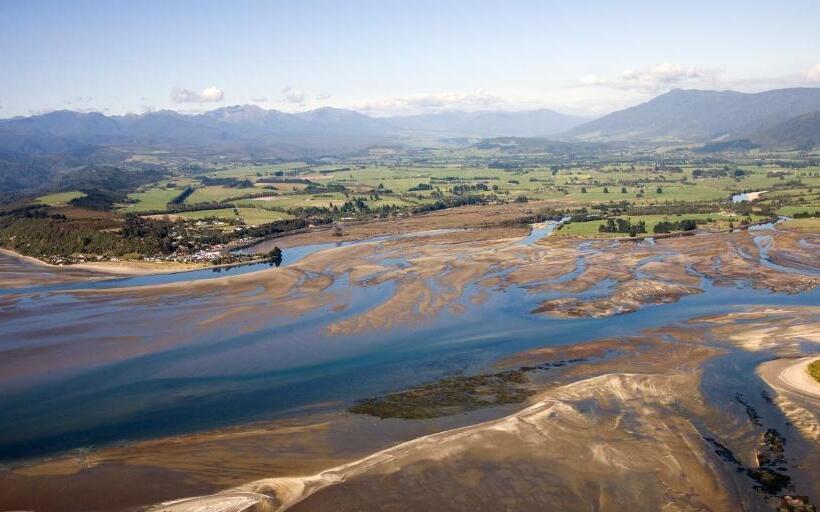 חדר סטודיו סטנדרד, The Station House Motel