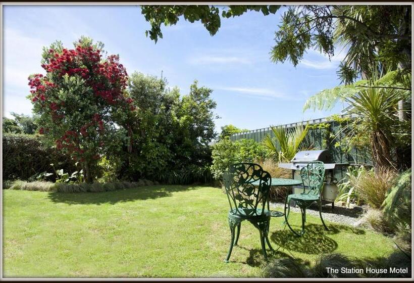 חדר סטודיו סטנדרד, The Station House Motel