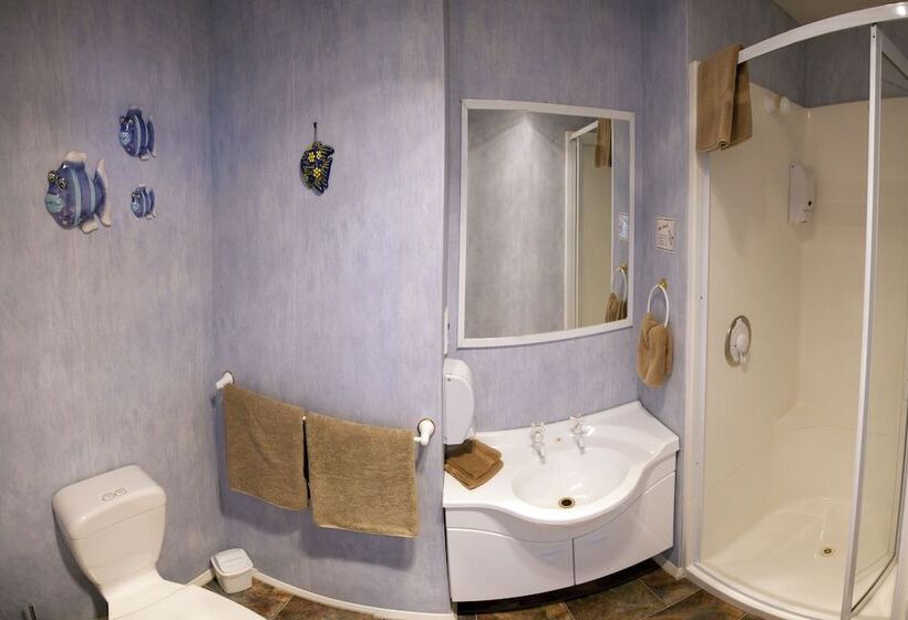 חדר סטודיו סטנדרד, The Station House Motel