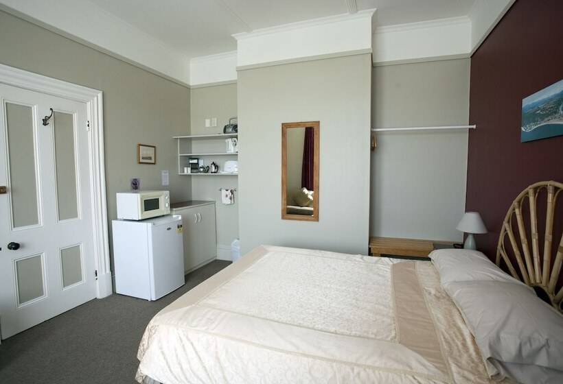 חדר סטודיו סטנדרד, The Station House Motel