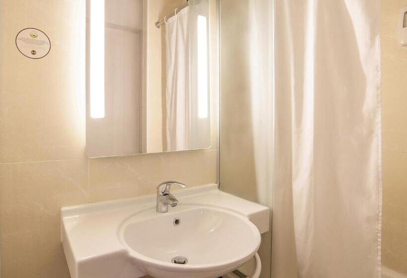 スタンダード４人部屋, B&b Hotel Paris Malakoff Parc Des Expositions