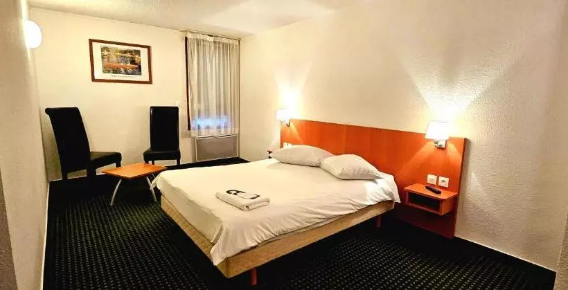 Camera Standard Accessibile ai Disabili, Beddy Bye Hôtel