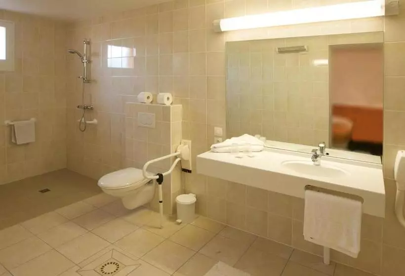Camera Standard Accessibile ai Disabili, Beddy Bye Hôtel