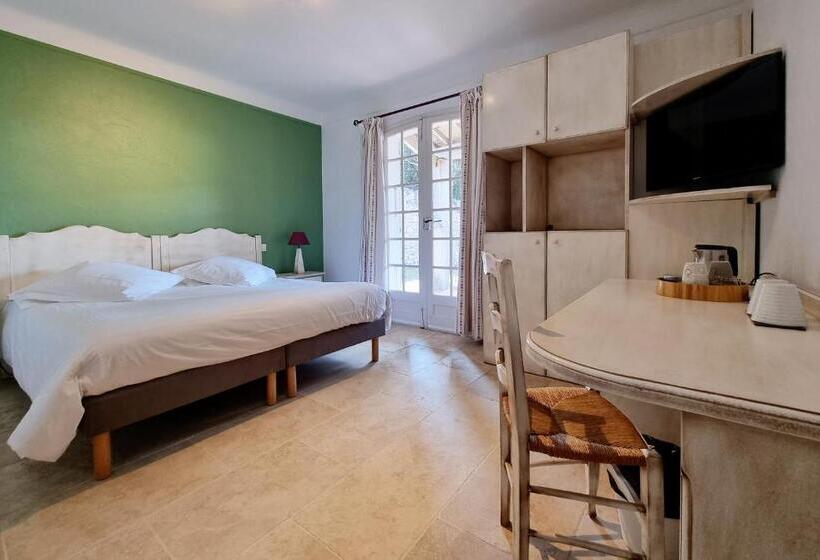 프레스티지 룸, Castillon Des Baux