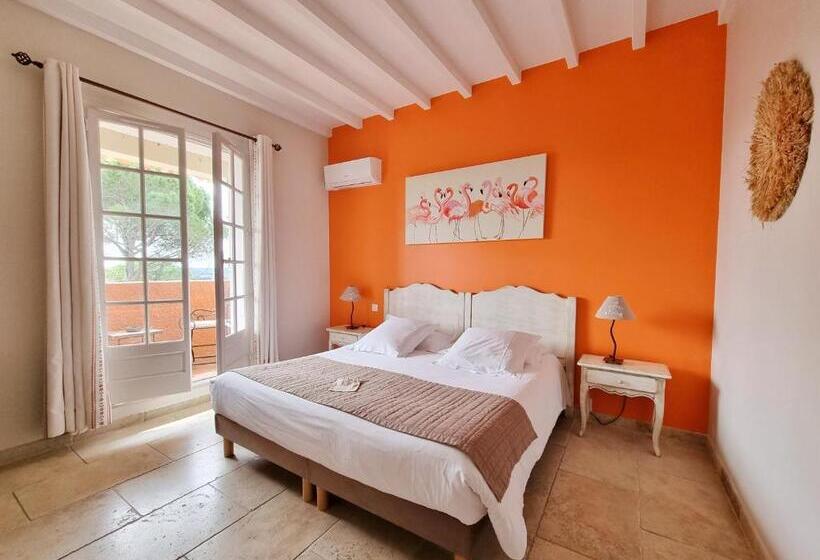 프레스티지 룸, Castillon Des Baux