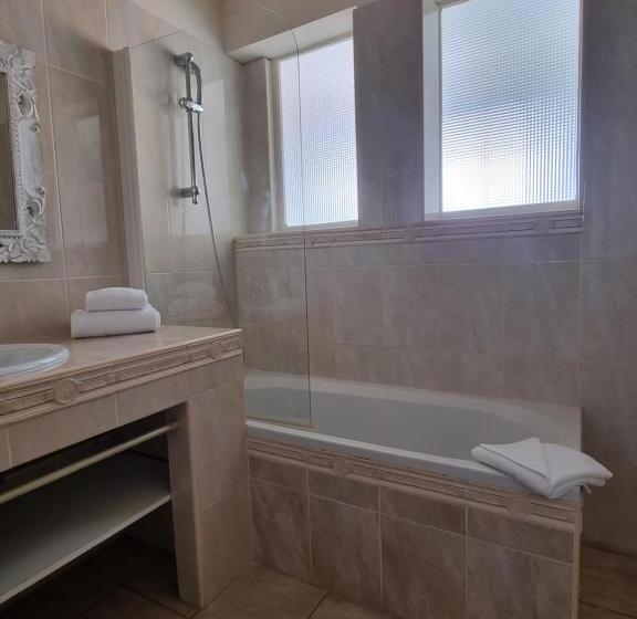 컴포트 룸, Castillon Des Baux