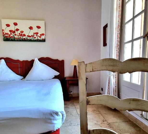 컴포트 룸, Castillon Des Baux