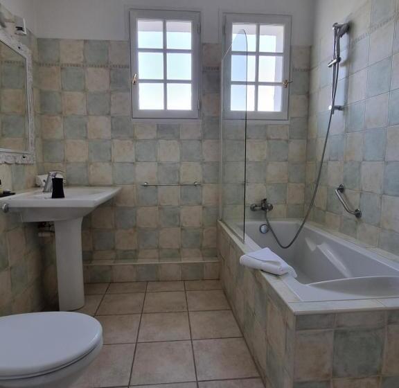 컴포트 룸, Castillon Des Baux