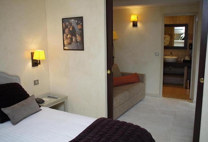 テラス付スイート, De La Fossette