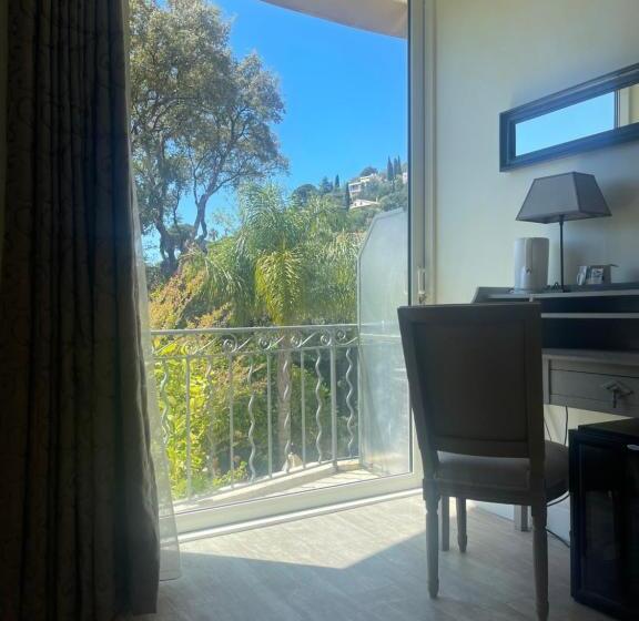 スーペリアールーム, De La Fossette