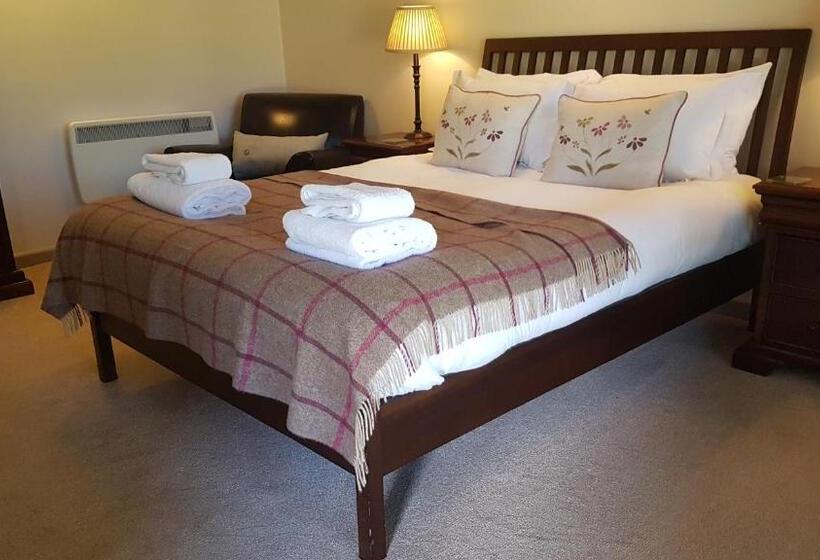 Номер Стандарт, Halfway Bridge