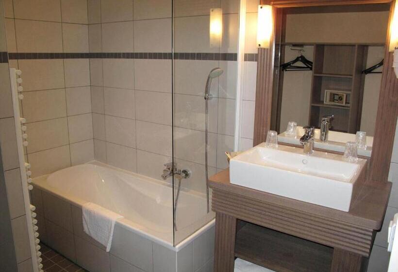 标准三人间, De La Plage