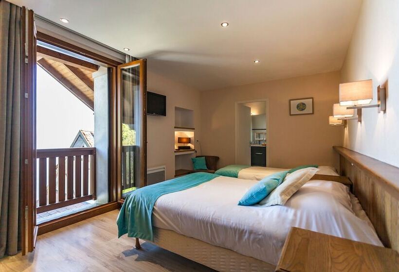 标准三人间, De La Plage