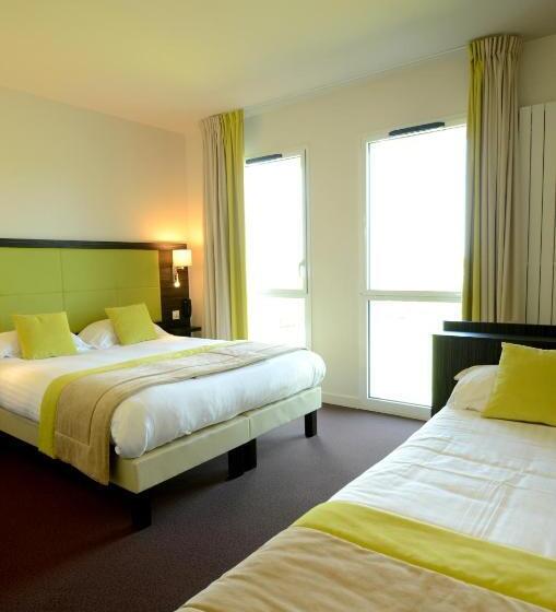 غرفة قياسية ثلاثية, Hôtel La Verriaire   The Originals