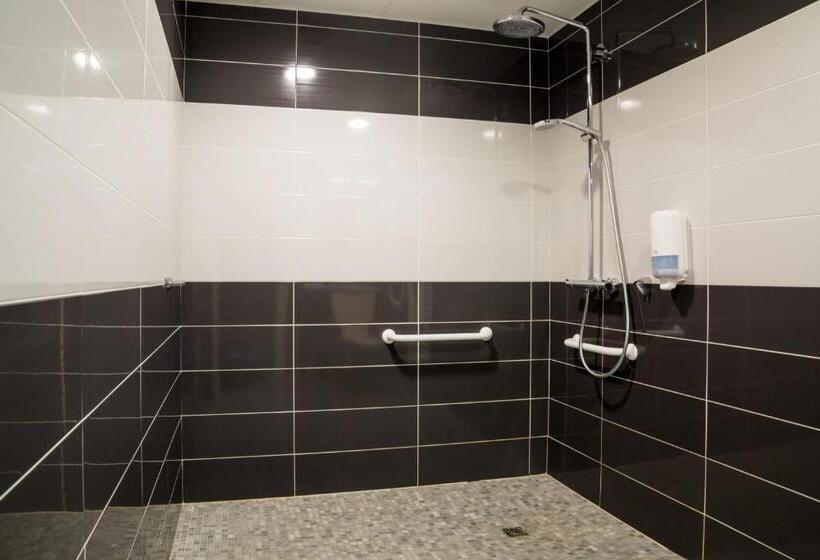 جناح, Hôtel La Verriaire   The Originals