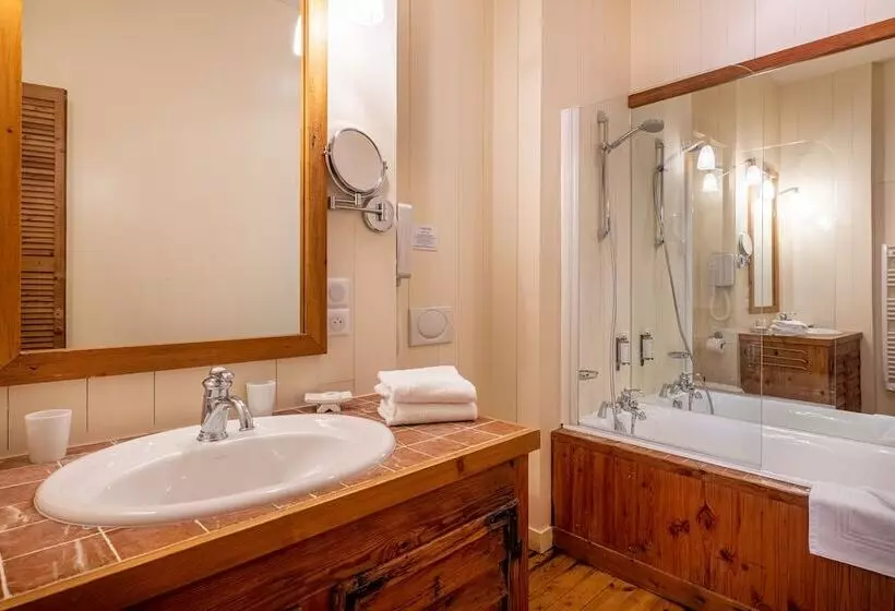 スーペリアールーム, La Baronnie Hôtel & Spa   Teritoria