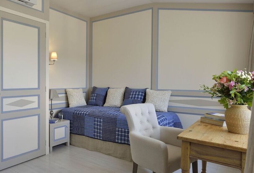 Люкс Повышенной Комфортности, La Baronnie Hôtel & Spa   Teritoria