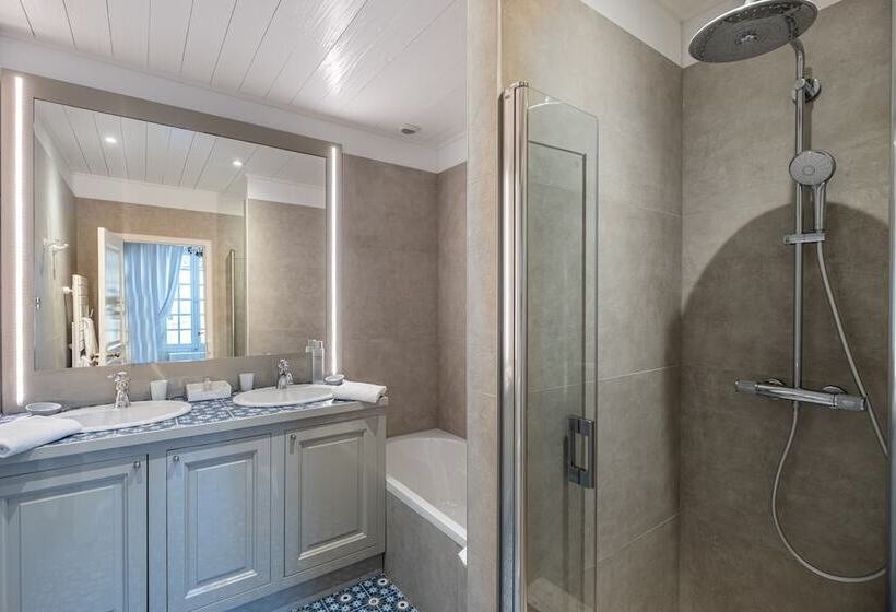 Семейный Номер, La Baronnie Hôtel & Spa   Teritoria