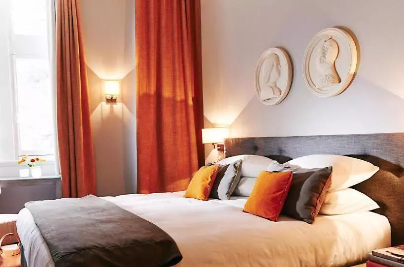 Klassisches Zimmer, Maison D'anthouard