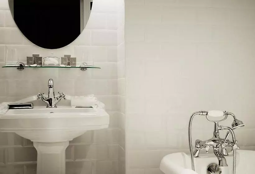 Suite, Maison D'anthouard