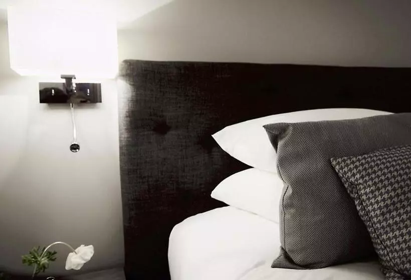 Suite, Maison D'anthouard