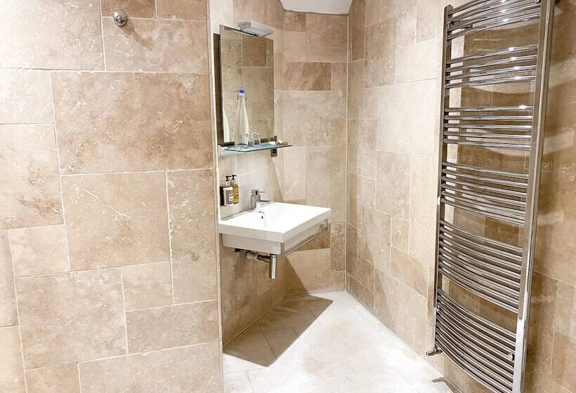 スーペリアールーム, The Northey Arms